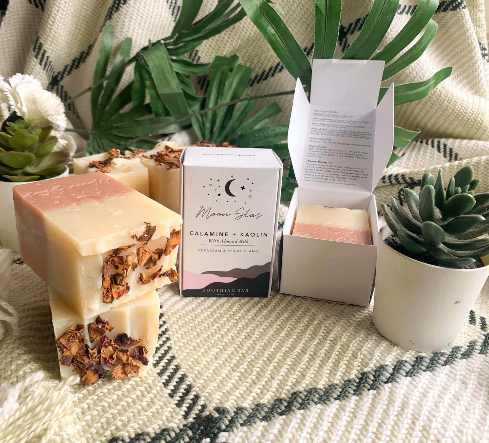 SOOTHE : Calamine + Kaolin Soap Bar - THE SASS BAR